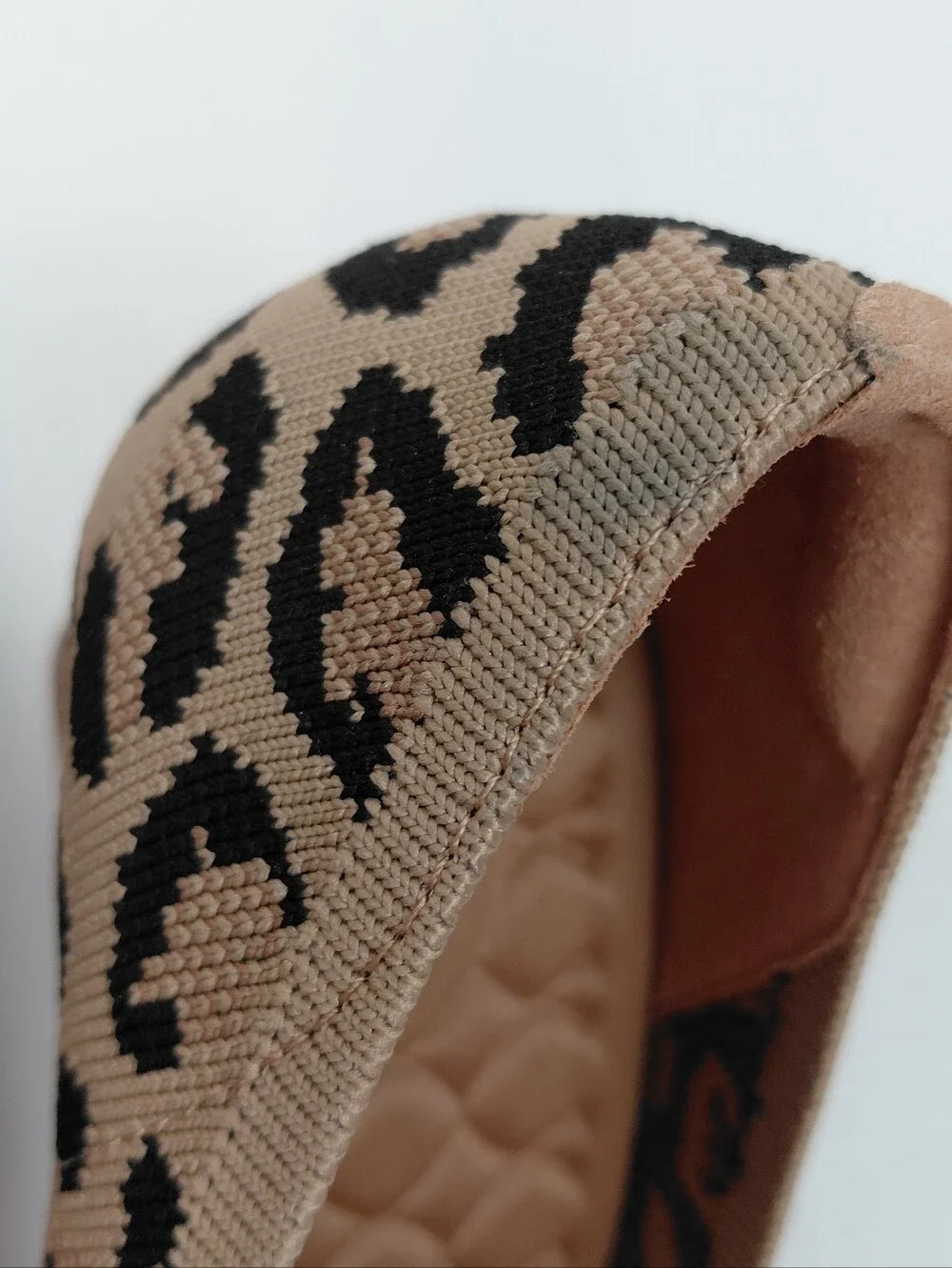 Vivaia Margot Wedge Heel Size 37.5 Leopard Print